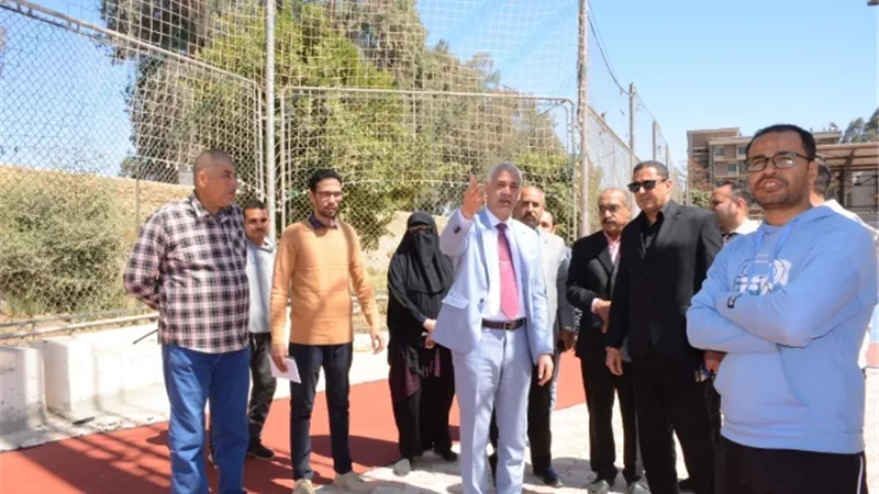 المنشاوي: تطوير خمسة ملاعب لكرة السلة والطائرة و اليد والتنس