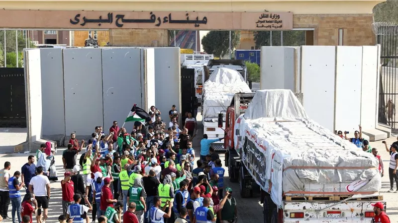 إدخال 38 مصابا فلسطينيا عبر ميناء رفح البري و190 شاحنة مساعدات