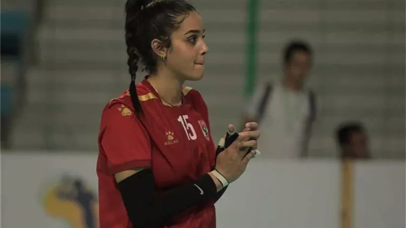 اتحاد الطائرة يوقف زينة العلمى لاعبة الأهلى ويحيلها للتحقيق