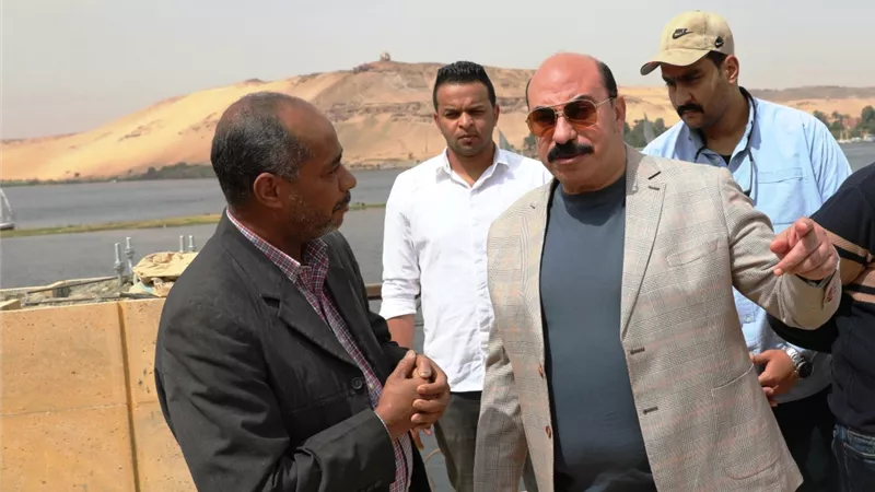 محافظ أسوان يشدد على إنهاء ممشى أهل مصر ومنع وجود التروسيكل