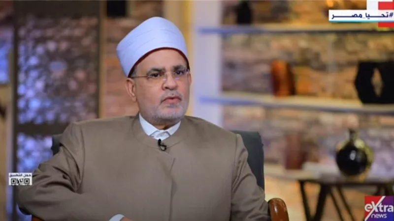 أبو عاصي يشرح تأويلات النص القرآني ومرونتها بين الشرق والغرب