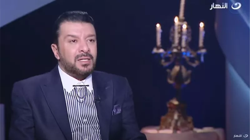 مصطفى كامل: هشام حلمي بكر هو اللي دوّر عليّ.. ووالده تهاون في حق نفسه