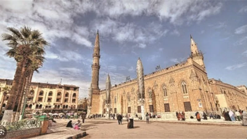 بيوت الله.. مسجد الإمام الحسين