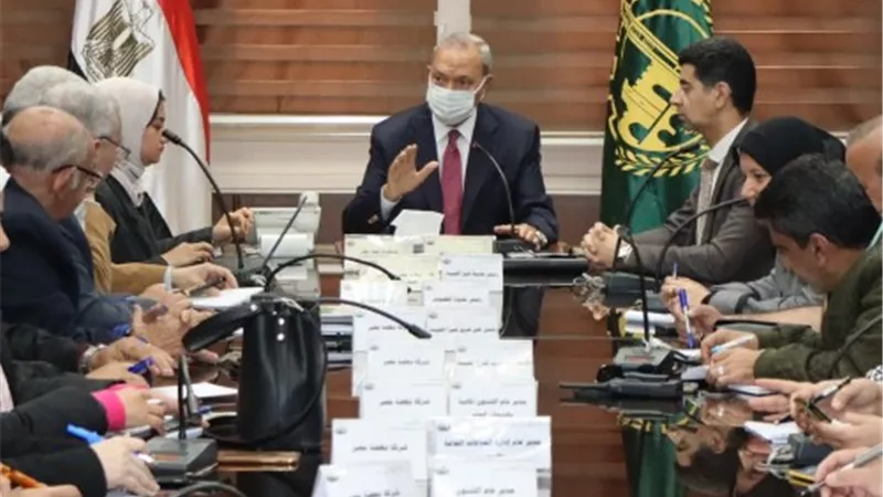 محافظ القليوبية يتابع مستجدات أعمال النظافة بشبرا الخيمة والخصوص