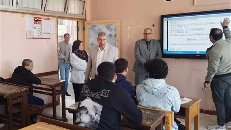 مدير تعليم دمياط يواصل جولاته المفاجئة بالمدارس