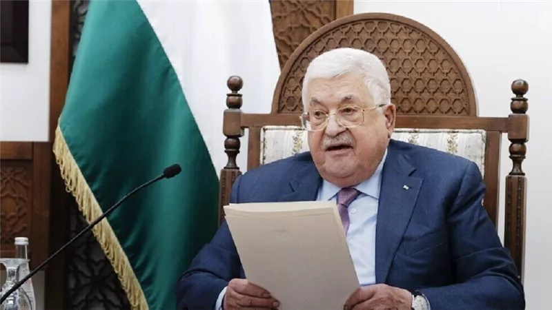 الرئيس الفلسطيني يكلف محمد مصطفى بتشكيل الحكومة الجديدة