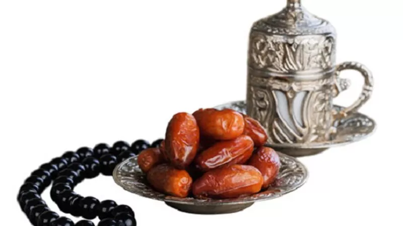 منهاخفض نسبة الكولسترول..10فوائد لتناول التمر في رمضان