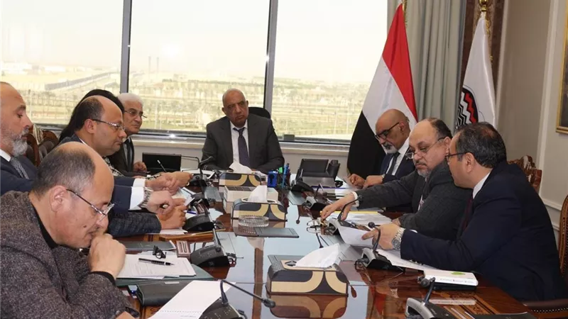 عصمت: توسيع قاعدة الاستفادة من خدمات التأمين الصحي والاجتماعي