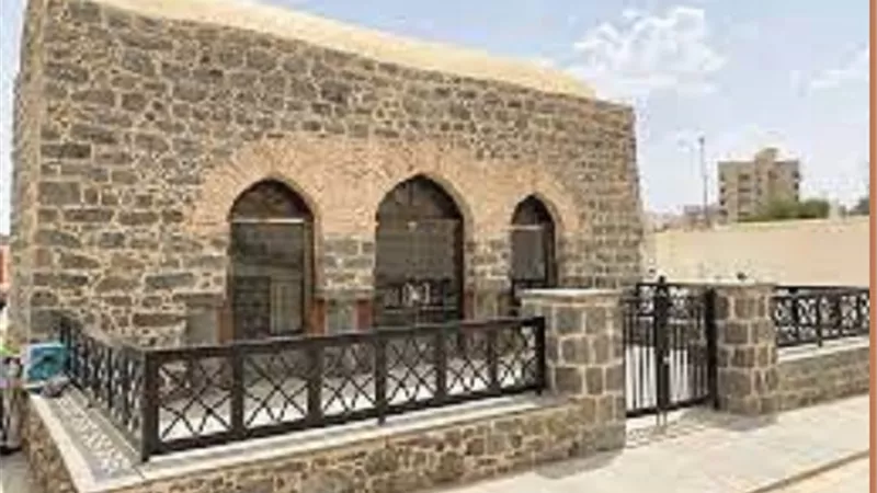 بموضع مرابطته فى الخندق.. مسجد سلمان الفارسى الباحث عن الحقيقة