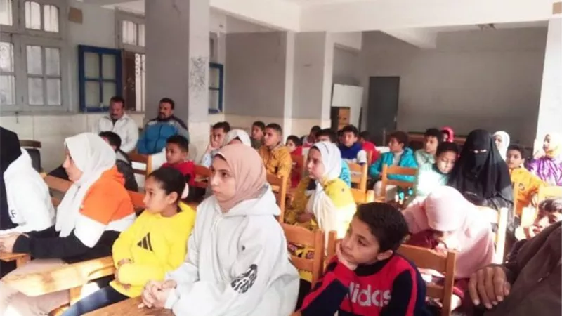 حقوق الوالد فى ندوة دينية بمركز شباب ناصر بالزقازيق