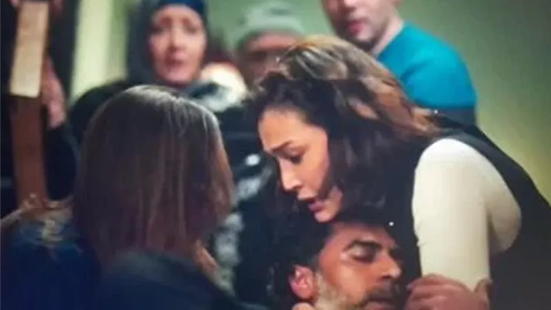 أحمد ماهر يطلق النار على محمد علاء فى 