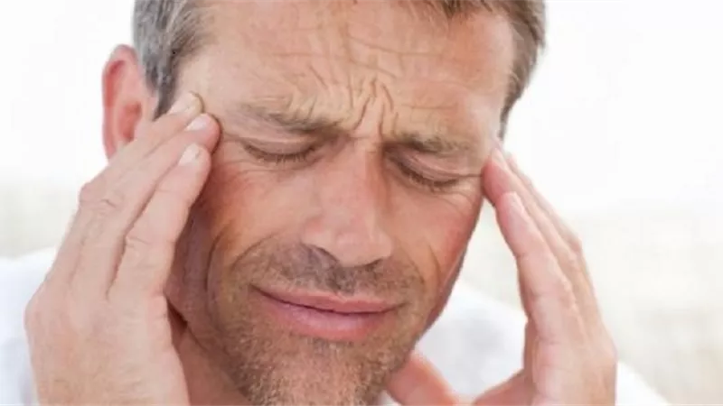 أهم أسباب وجع الرأس مع الصيام .. انسحاب الكافيين من الجسم