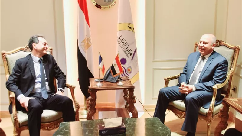 وزير النقل يبحث مع السفير الفرنسي الجديد تدعيم التعاون المشترك