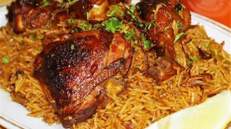 لوجبة إفطار شهية .. طريقة عمل الكبسة بالدجاج