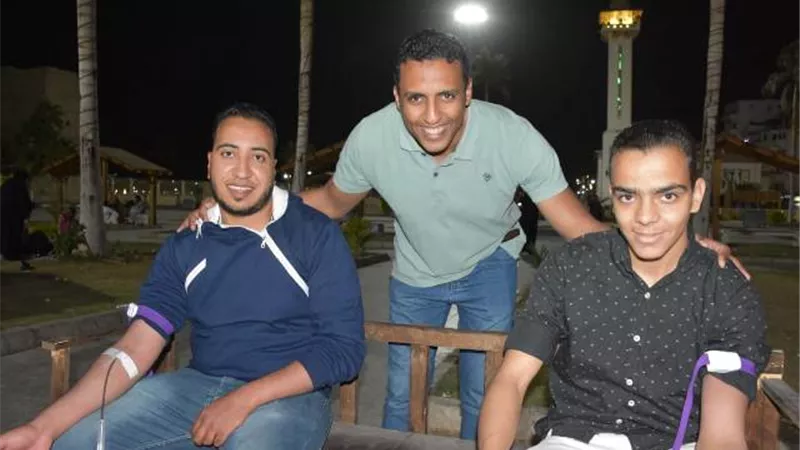حملة للتبرع بالدم لدعم مرضى الأورام السرطانية بساحة ابوالحجاج