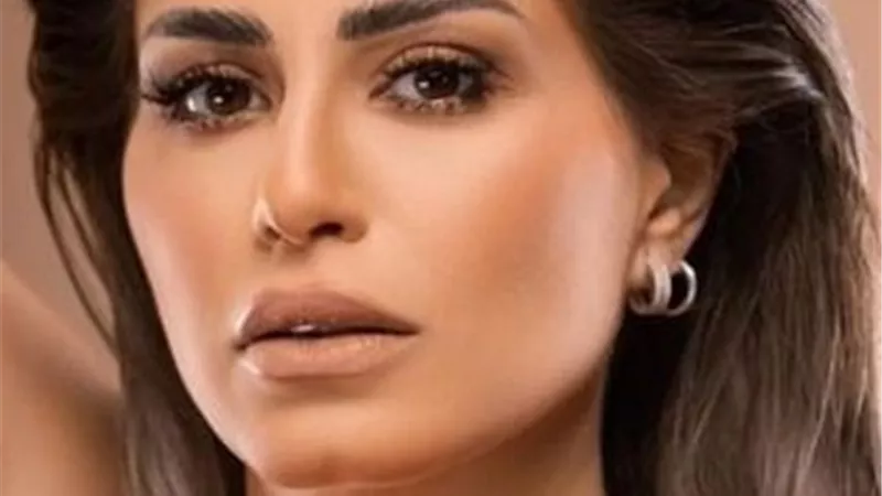 منة فضالي توجه رسالة لـ أمير كرارة ومى كساب .. لهذا السبب