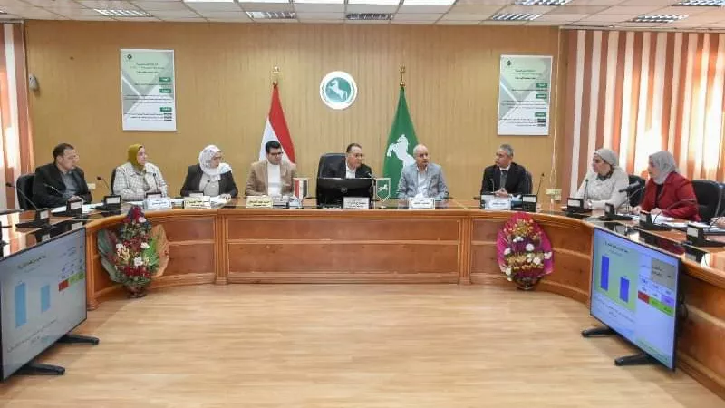 محافظ الشرقية يترأس إجتماع المجلس الإقليمي للسكان