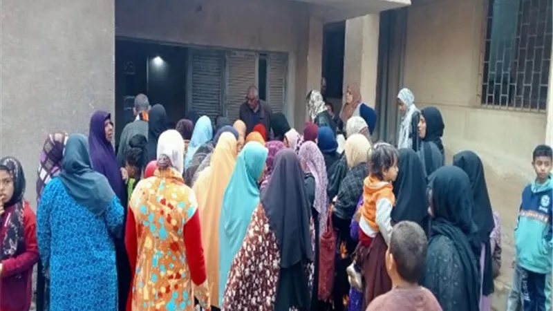 كشف وعلاج ١٢٥٦ مواطن خلال قافلة طبية مجانية بقرية امياي بطوخ