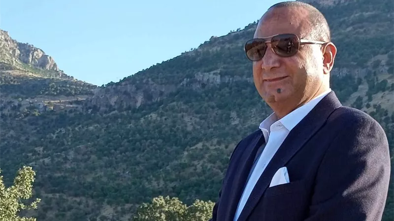نقيب السينمائيين يؤازر صناع مسلسلي 