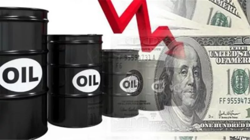 النفط يتراجع متأثرًا بصعود الدولار