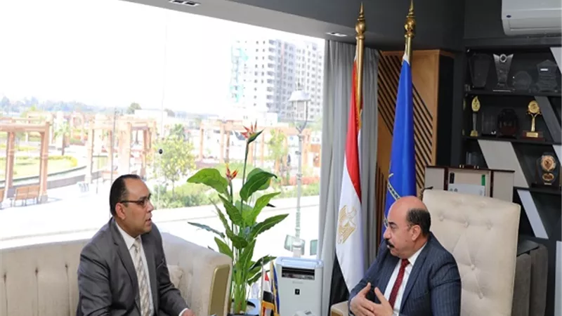 محافظ أسوان يلتقى رئيس الفرع الإقليمى لجهاز حماية المستهلك