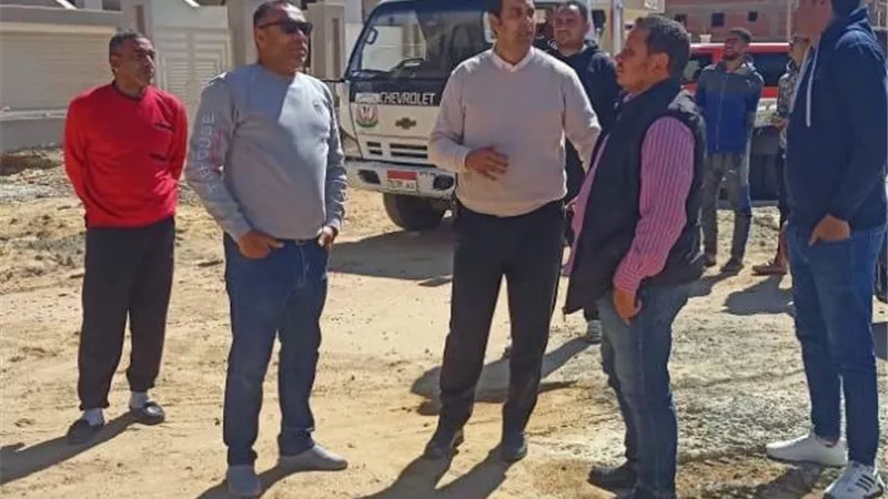 تفاصيل تحفظ جهاز مدينة ٦ أكتوبر على معدات مقاولي البناء.. بالصور