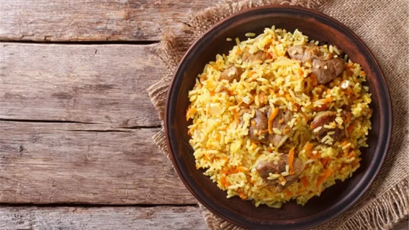 طريقة عمل أرز بالكاري مع اللحم على مائدة رمضان