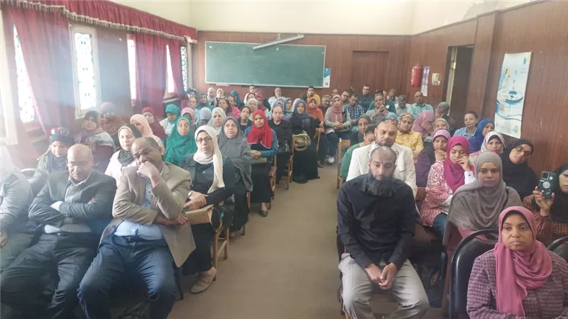 مركز النيل للإعلام بقنا يناقش تأثير التغيرات المناخية على الإنتاج
