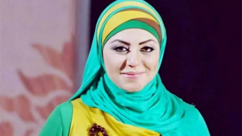 ميار الببلاوي تفتح النار على ياسمين عز: لا تصلح مذيعة