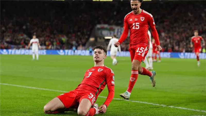 ويلز تكتسح فنلندا برباعية فى تصفيات يورو 2024