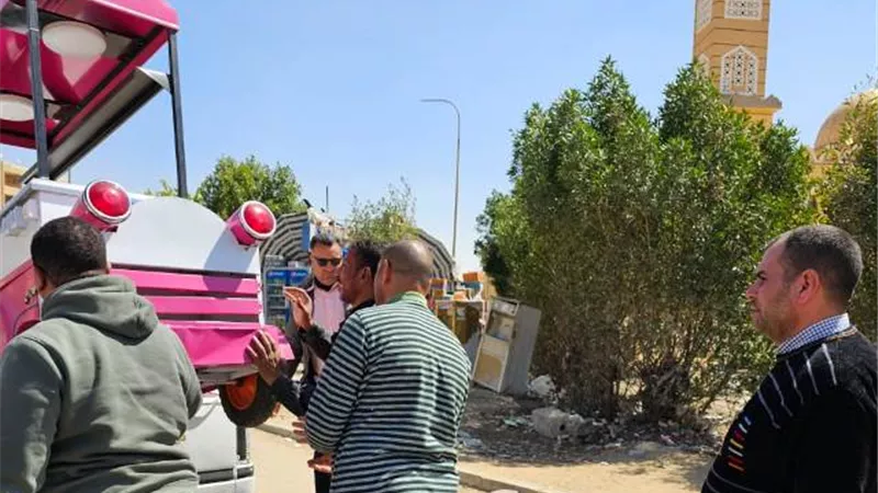 جهاز بدر يشن حملة لإزالة الإشغالات من الشوارع والميادين الرئيسية