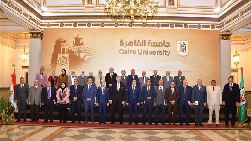 المجلس الأعلى لشئون خدمة المجتمع يعقد اجتماعه الدوري
