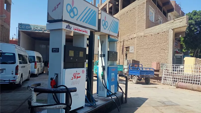 هدوء فى محطات الوقود بالأقصر بعد تحريك أسعار الوقود