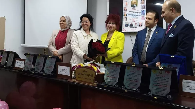 طب بيطري الشرقية تكرم الأم المثاليين