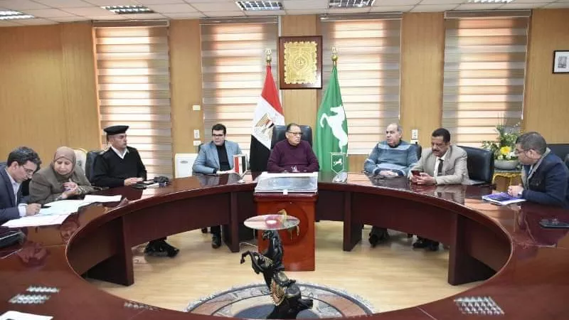 محافظ الشرقية يحدد سعربيع اسطوانة الغاز المنزلية والتجارية