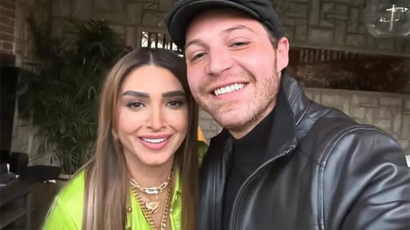 محمود حجازى يتألق عبر إنستجرام من كواليس 