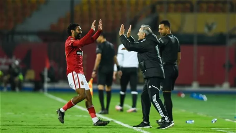 طبيب الأهلي يمنح كولر الضوء الأخضر بجاهزية الشحات لمباراة سيمبا