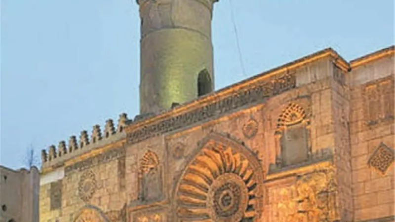بيوت الله.. مسجد الأقمر