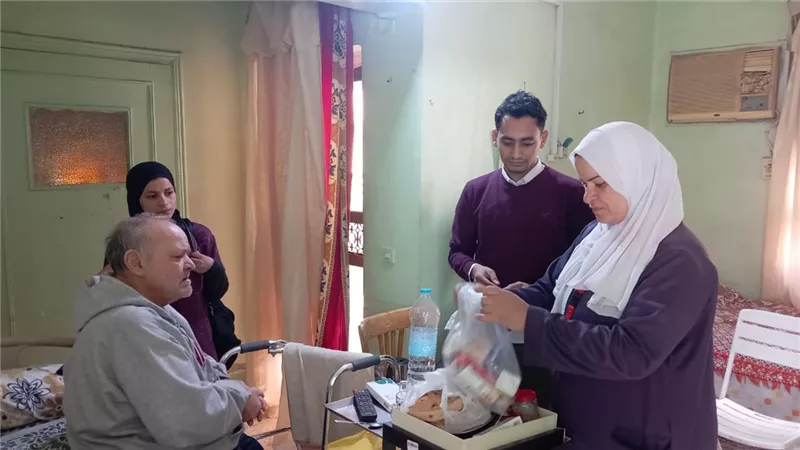 جامعة بني سويف تنظم قافلة طبية لدار المسنين