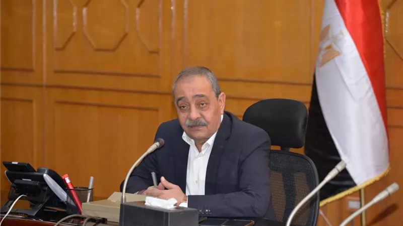 طرق جديدة ضمن مبادرة حياة كريمة في ابوصوير بالإسماعيلية