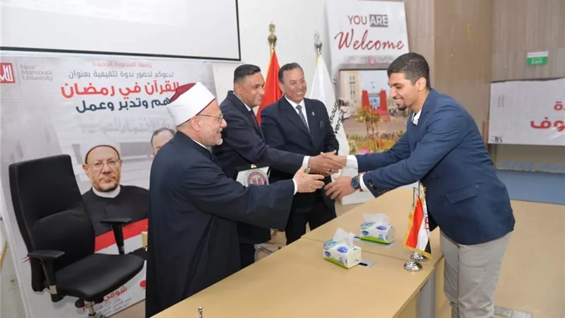 مفتي الجمهورية: الصوم والقرآن يشفعان للمسلم يوم القيامة