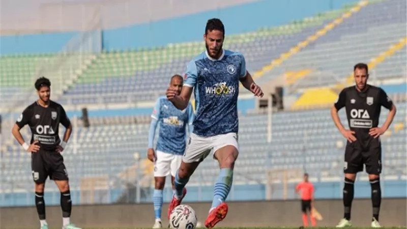 بيراميدز يقطع الطريق على الزمالك بعرض مُغرى لرمضان صبحى