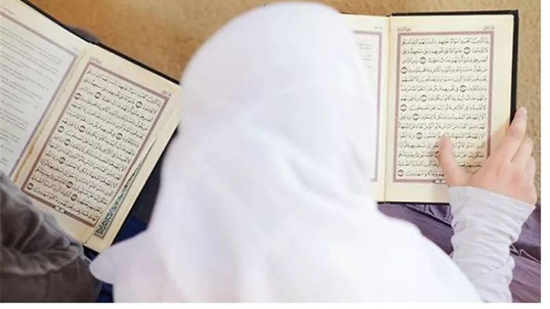 اليك فضل ختم القرآن في رمضان