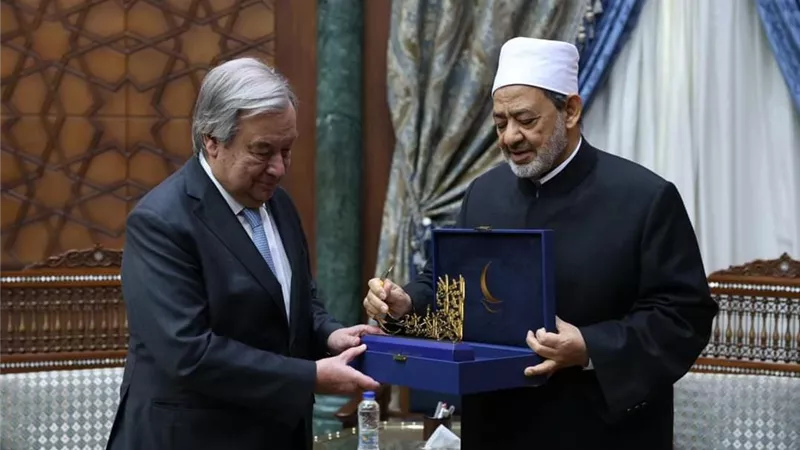 شيخ الأزهر يستقبل الأمين العام للأمم المتحدة ويناقشان أوضاع غزة