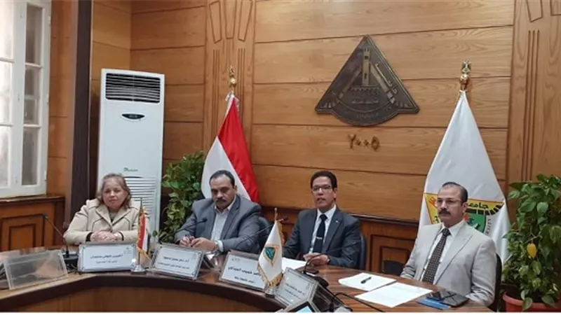 رئيس جامعة بنها: معرض للابتكارات وآليات لتحفيز تسجيل براءات الاختراع