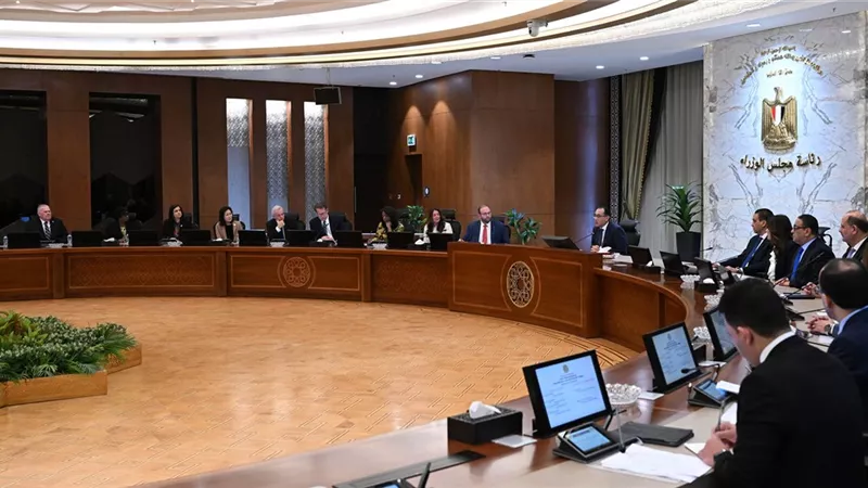 مدبولي: مصر تولي أهمية كبيرة لمشروعات الطاقة المتجددة والهيدروجين الأخضر