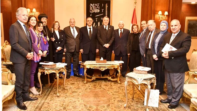 رئيس المحكمة الدستورية العليا يستقبل وفد لجنة القانون والمواطنة بالمجلس الأعلى للثقافة
