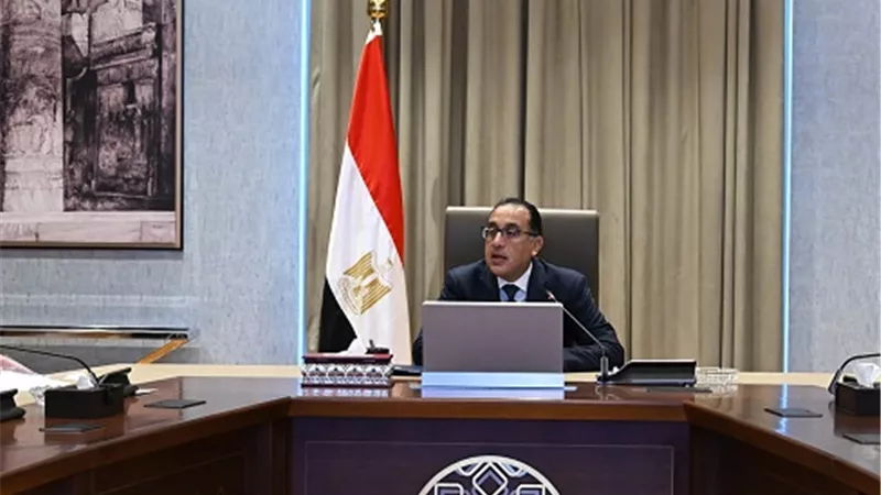 اتفاق بين الحكومة والقطاع الخاص لخفض أسعار السلع الغذائية بنسبة 30 %
