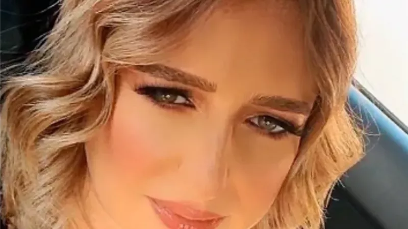وفاة والدة الفنانة رولين القاسم