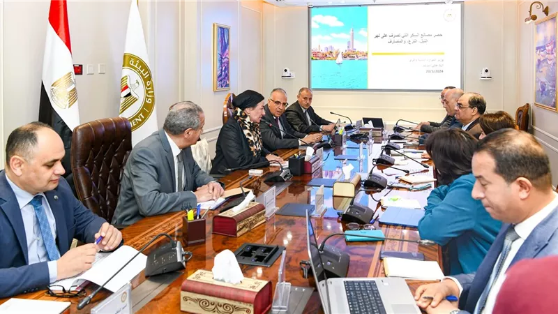 التموين :جلسة تشاورية بشأن مشاكل الصرف بكافة مصانع إنتاج السكر